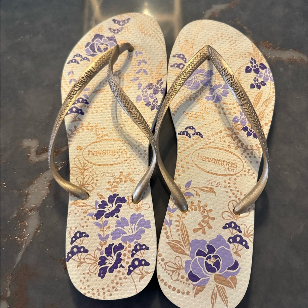 Havaianas Gold and Purple Sandals with Floral Design